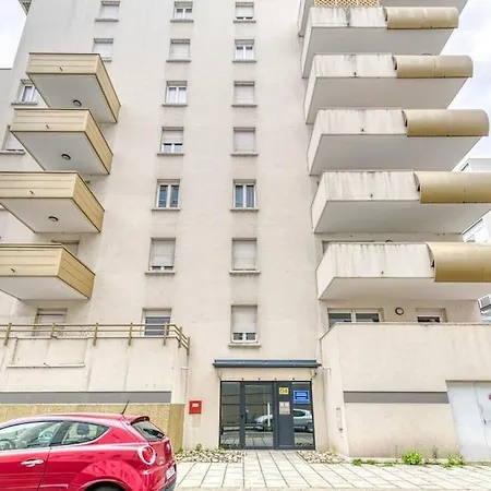 Quartier Gare, 2 Personnes, Wifi Fibre, Balcon Appartement *