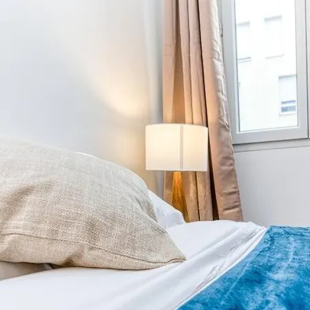 Quartier Gare, 2 Personnes, Wifi Fibre, Balcon