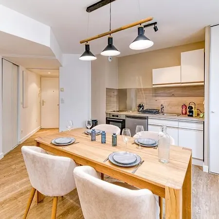 Quartier Gare, 2 Personnes, Wifi Fibre, Balcon *